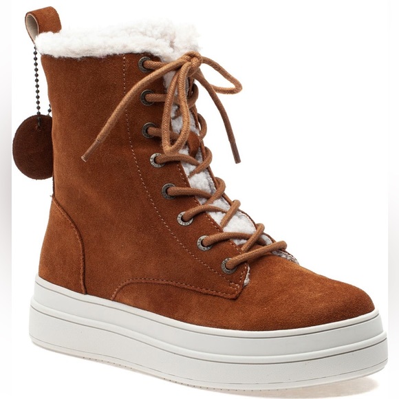 J Slides Torrie water resistant boots - Picture 1 of 11